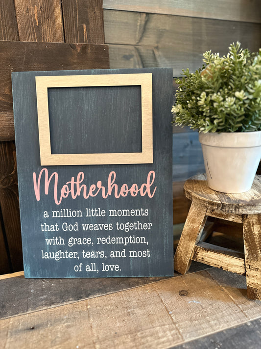 Motherhood Frame Design 202413